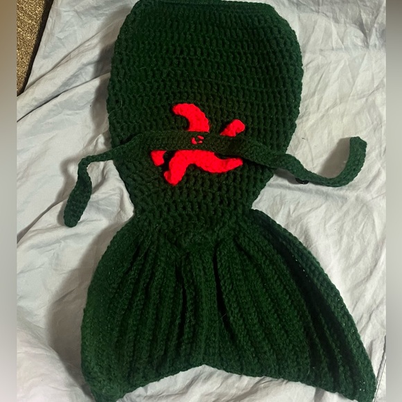 Handmade Crochet Newborn Prop Mermaid Tail Blanket and Starfish Headband - Picture 9 of 13